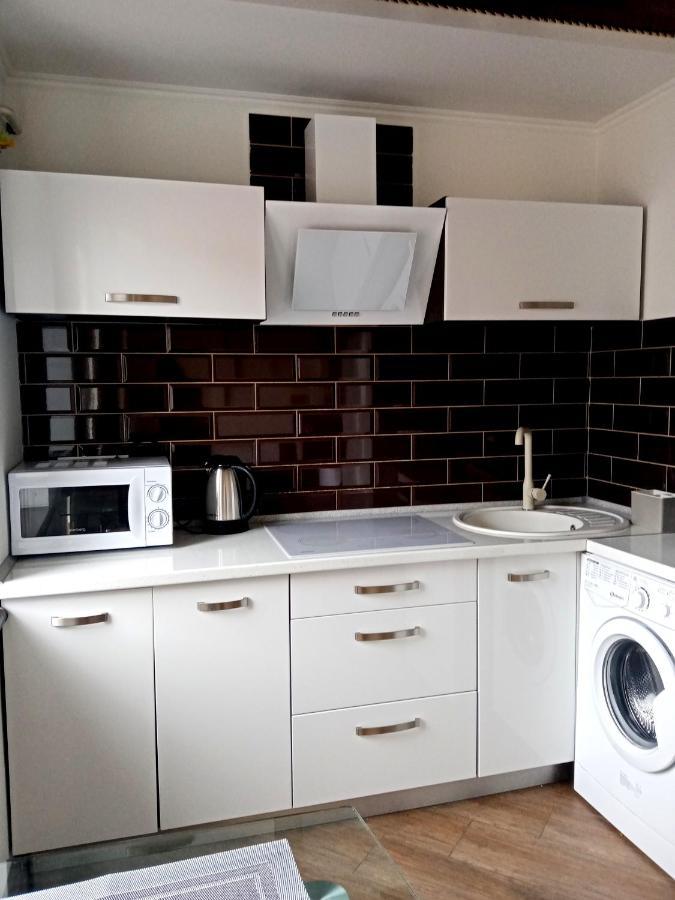 1-Room Studio Center Cherkasy Ngoại thất bức ảnh